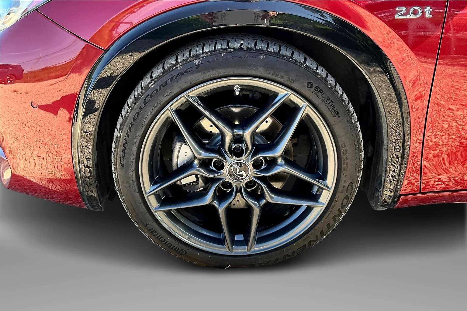 Thumbnail: 2017 INFINITI QX30 - 8
