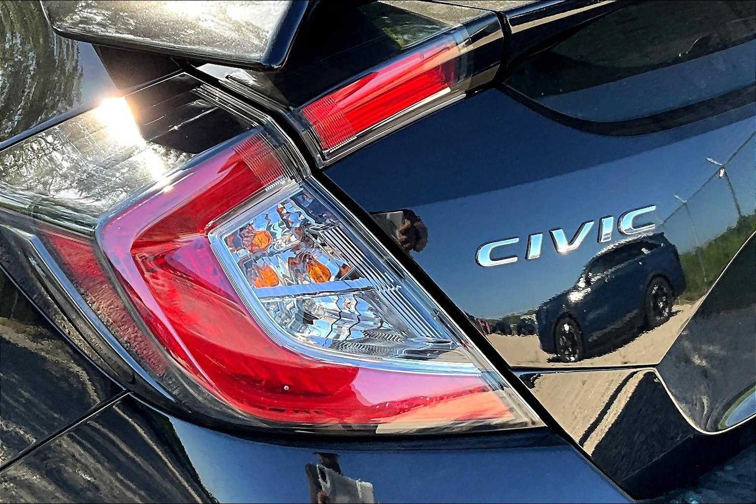 Thumbnail: 2019 Honda Civic - 30