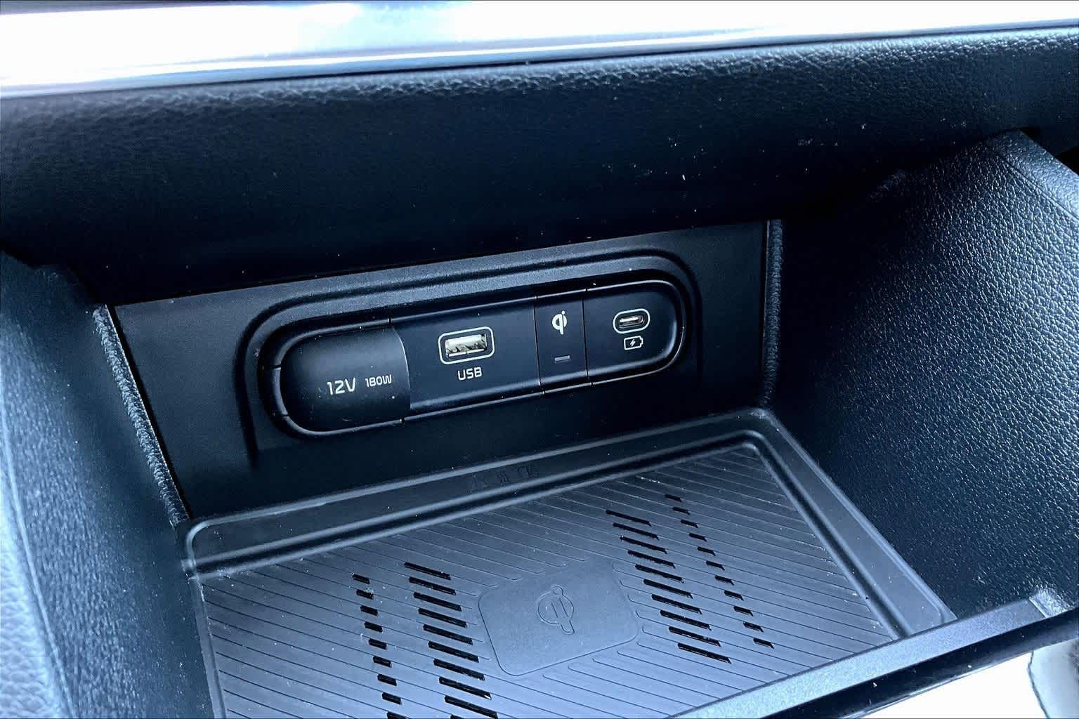 Thumbnail: 2023 Kia Sportage - 23