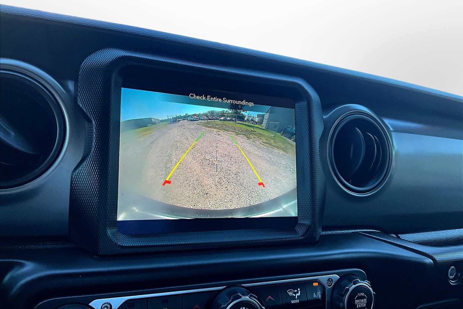 Thumbnail: 2021 Jeep Wrangler - 22