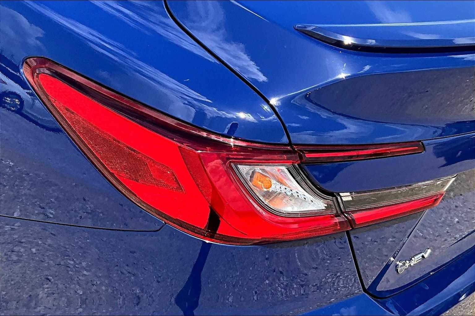 Thumbnail: 2025 Toyota Camry - 31