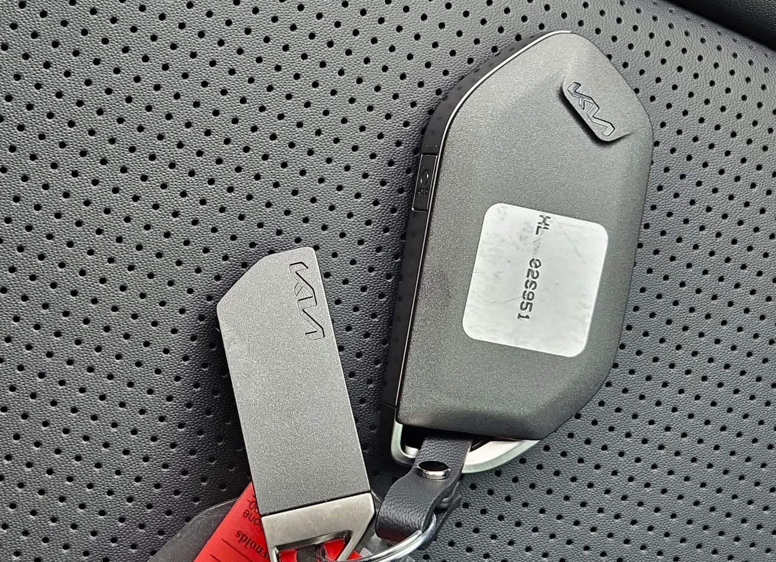 Thumbnail: 2027 Kia Telluride - 36