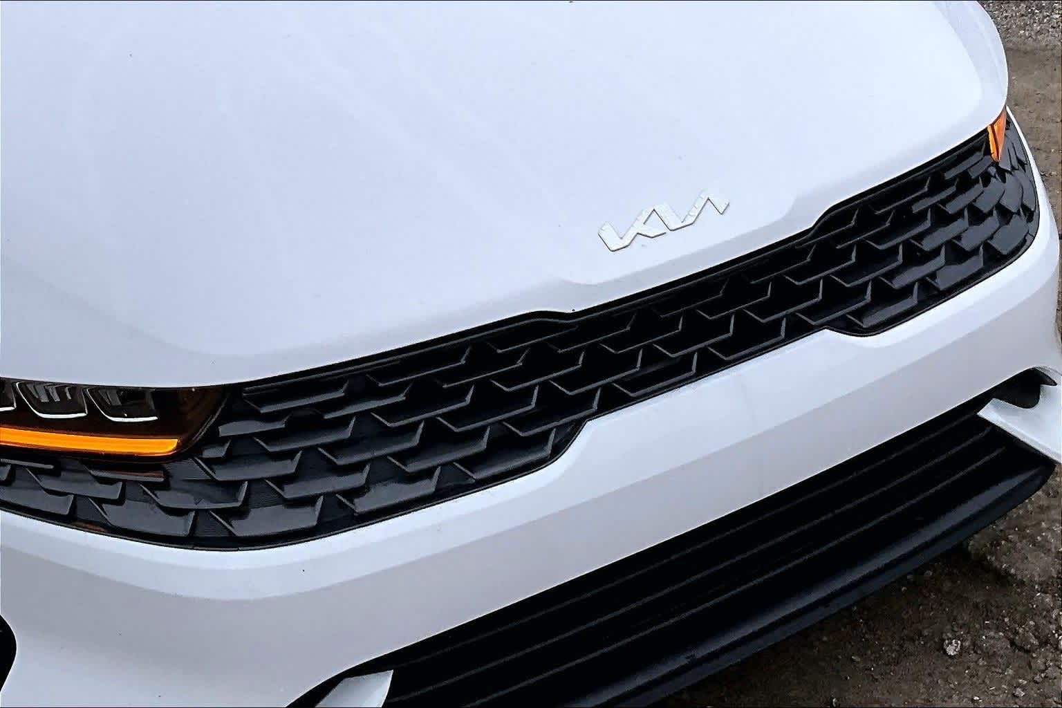 Thumbnail: 2022 Kia K5 - 25