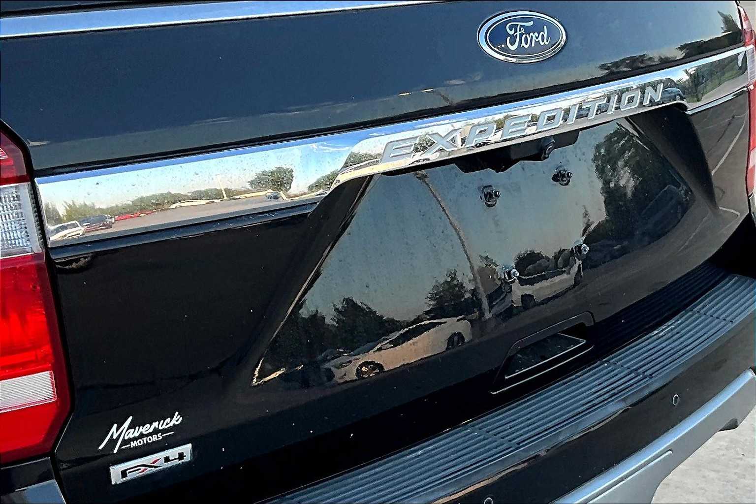 Thumbnail: 2021 Ford Expedition - 32