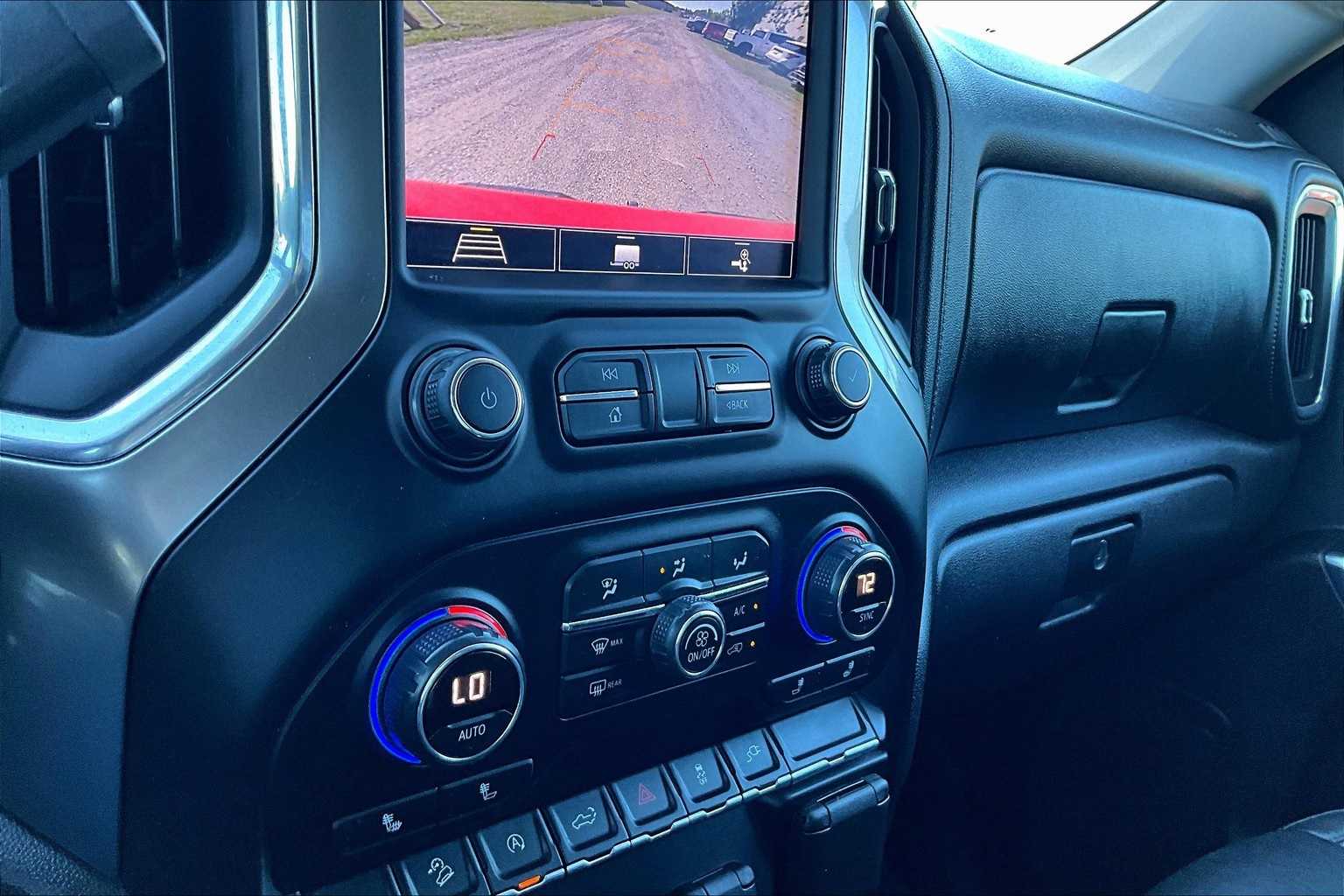 Thumbnail: 2020 Chevrolet Silverado 1500 - 24
