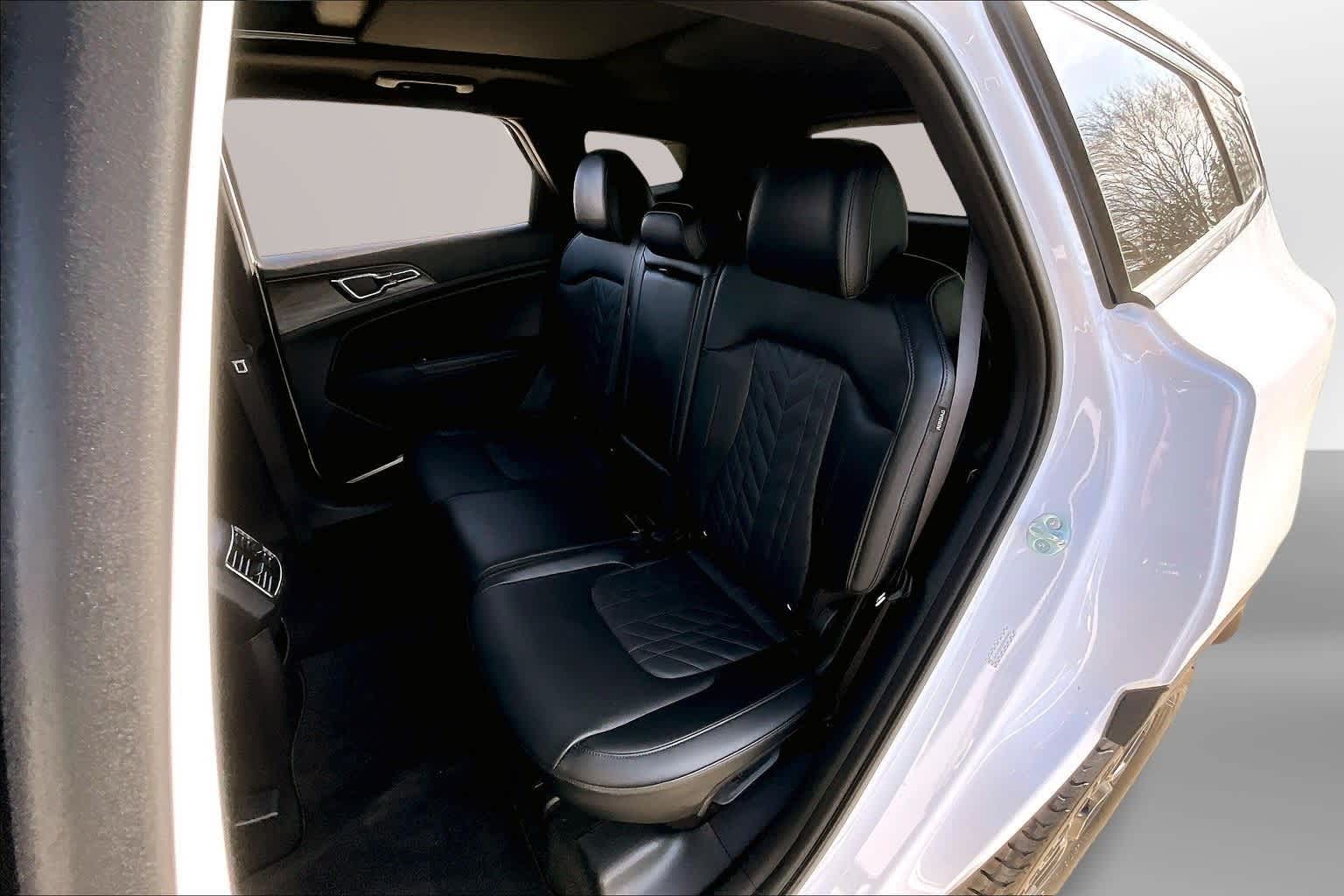 Thumbnail: 2024 Kia Sportage - 25