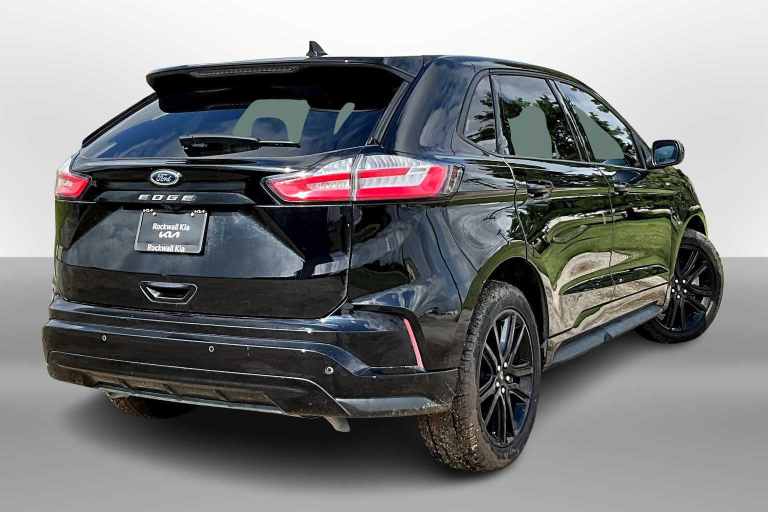 Thumbnail: 2024 Ford Edge - 2
