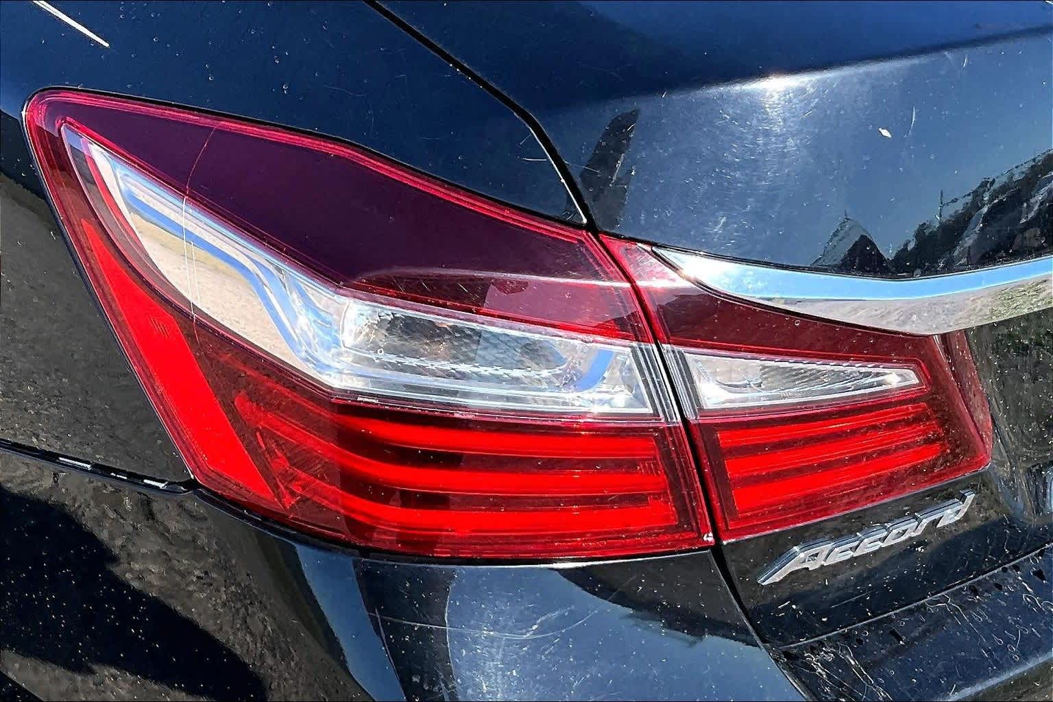 Thumbnail: 2017 Honda Accord - 27