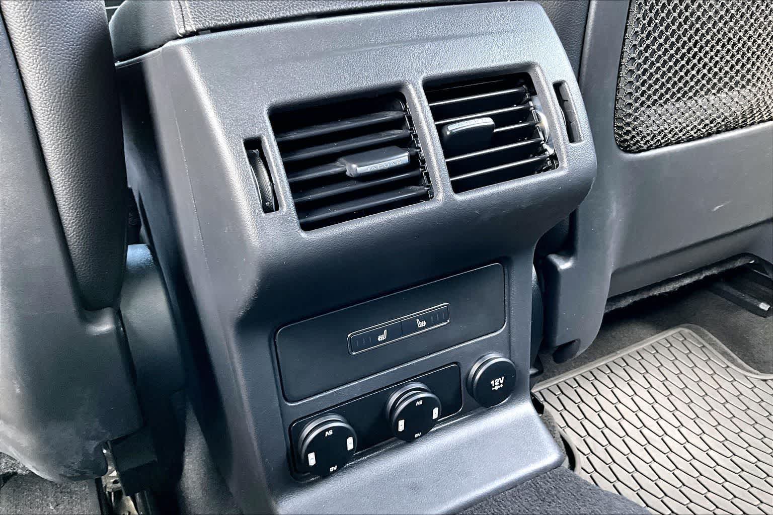 Thumbnail: 2019 Jaguar F-Pace - 22