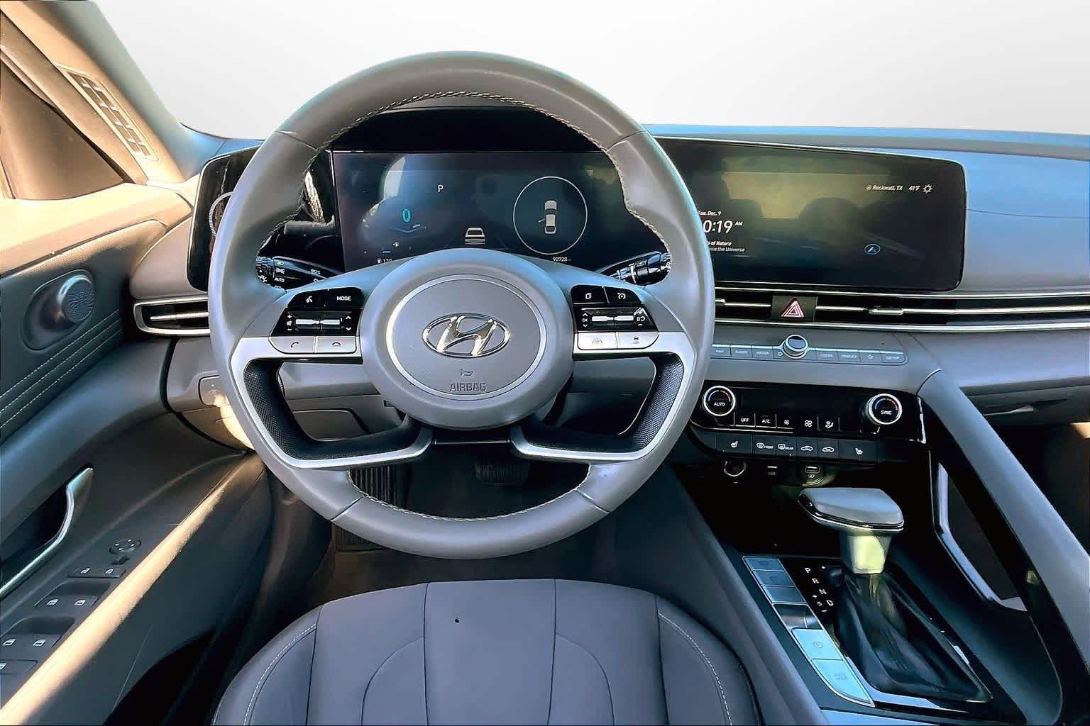 Thumbnail: 2023 Hyundai Elantra - 5
