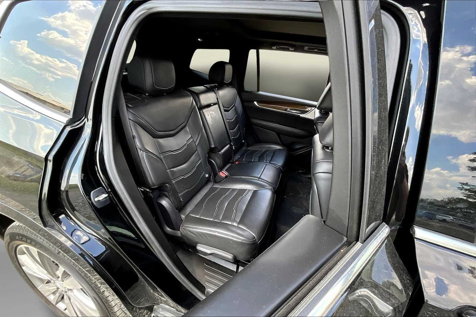 Thumbnail: 2021 Cadillac XT6 - 27