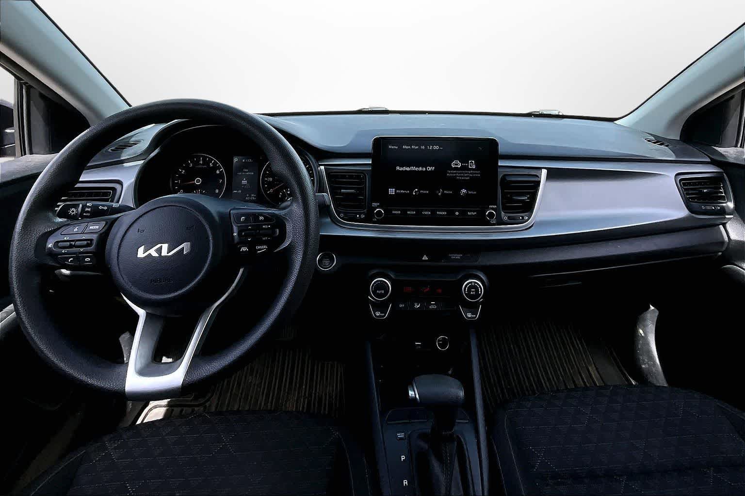 Thumbnail: 2023 Kia Rio - 13