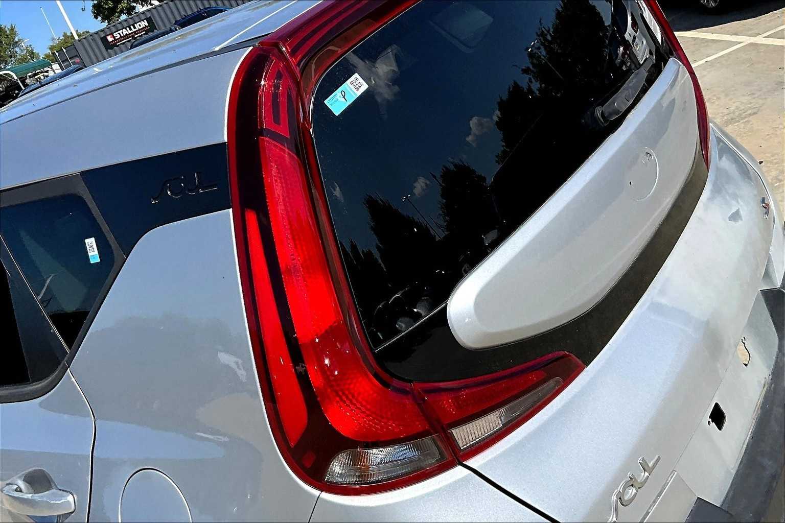 Thumbnail: 2020 Kia Soul - 29