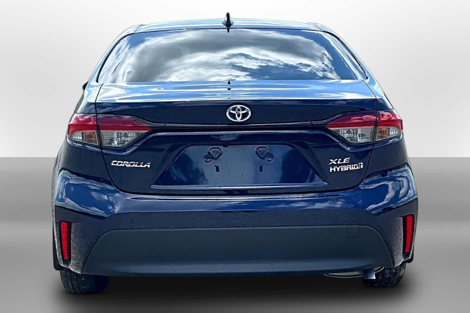 Thumbnail: 2024 Toyota Corolla - 4