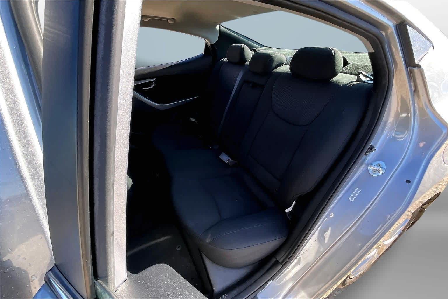 Thumbnail: 2015 Hyundai Elantra - 25