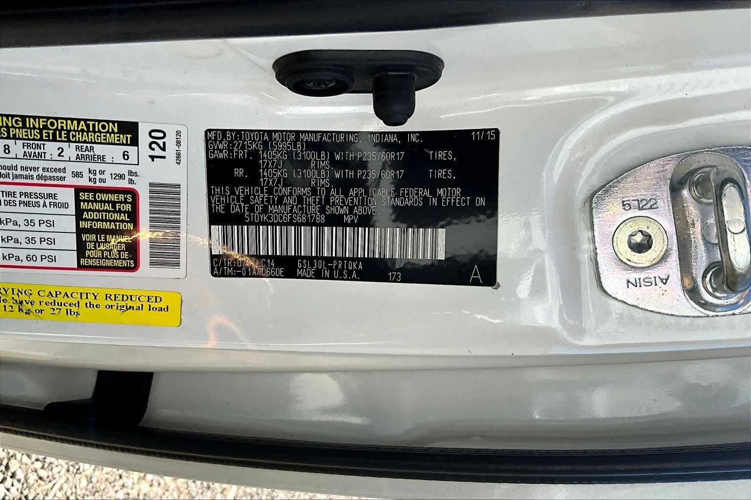Thumbnail: 2015 Toyota Sienna - 34