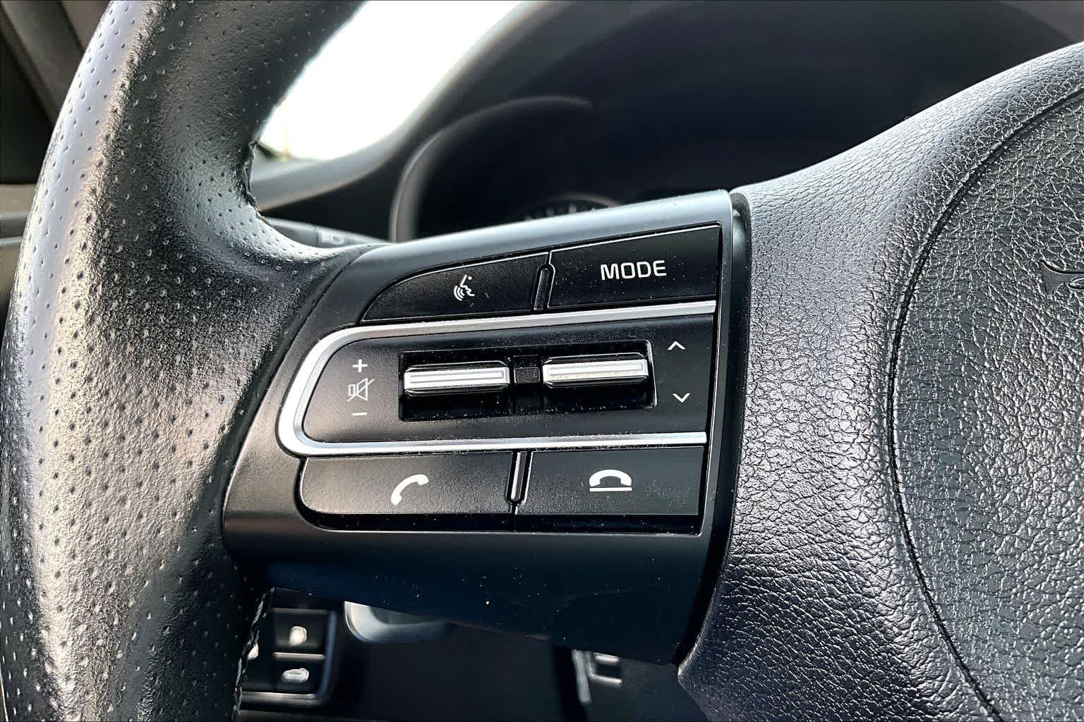 Thumbnail: 2021 Kia Stinger - 17