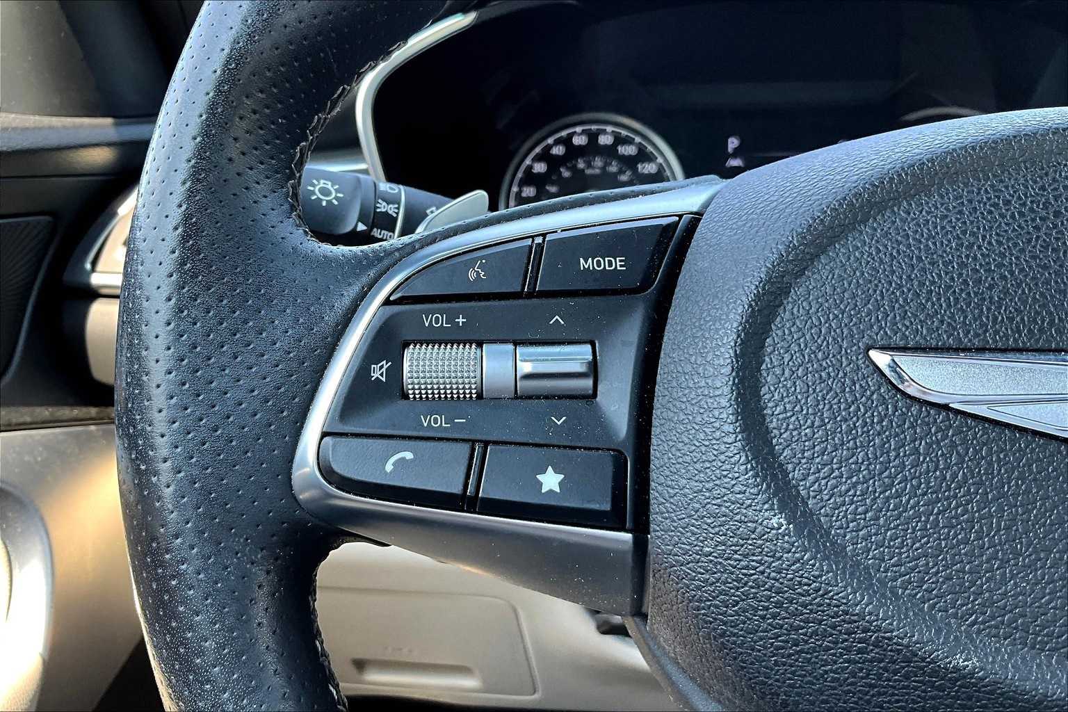 Thumbnail: 2023 Genesis G70 - 19