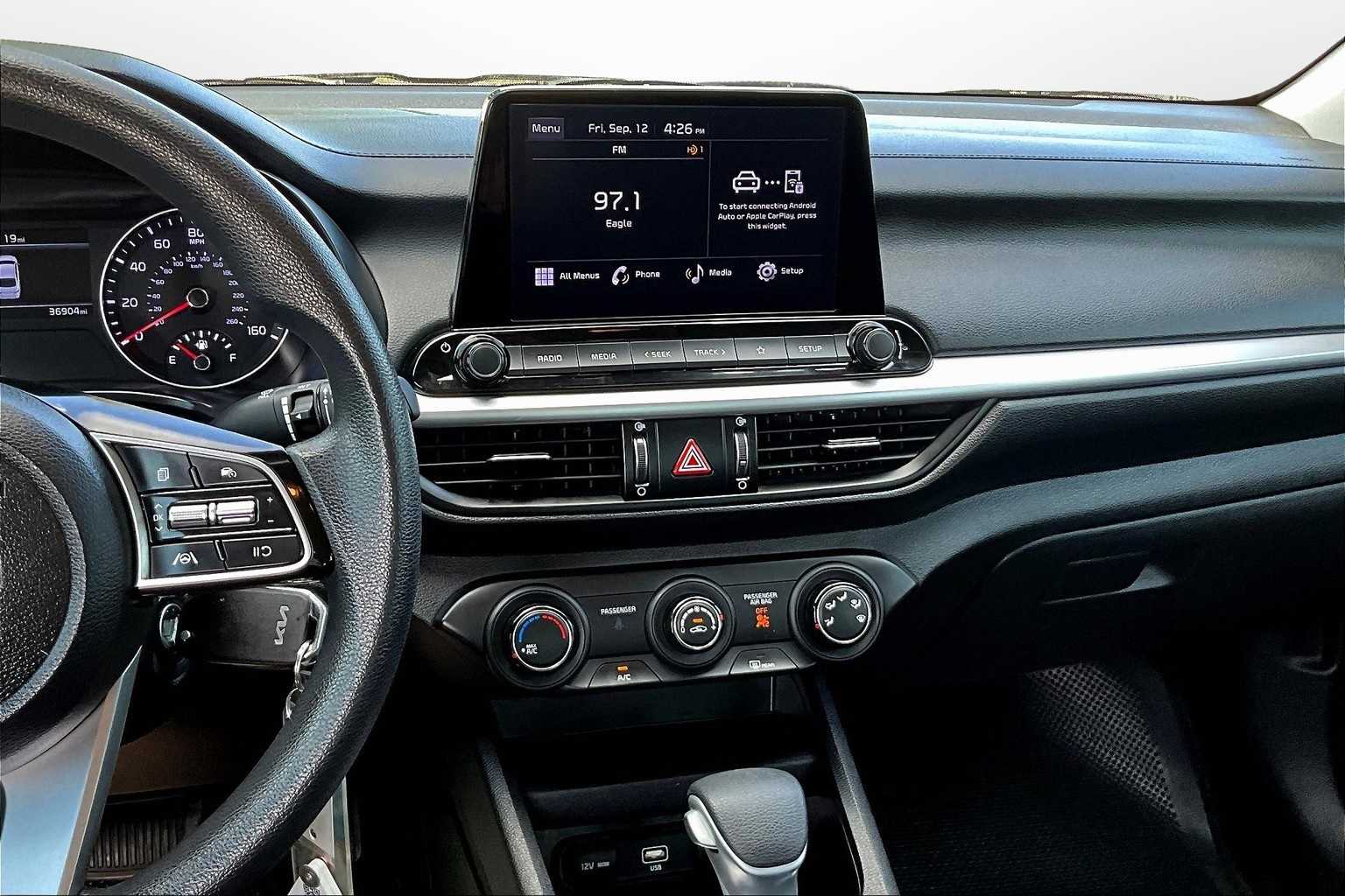 Thumbnail: 2023 Kia Forte - 6