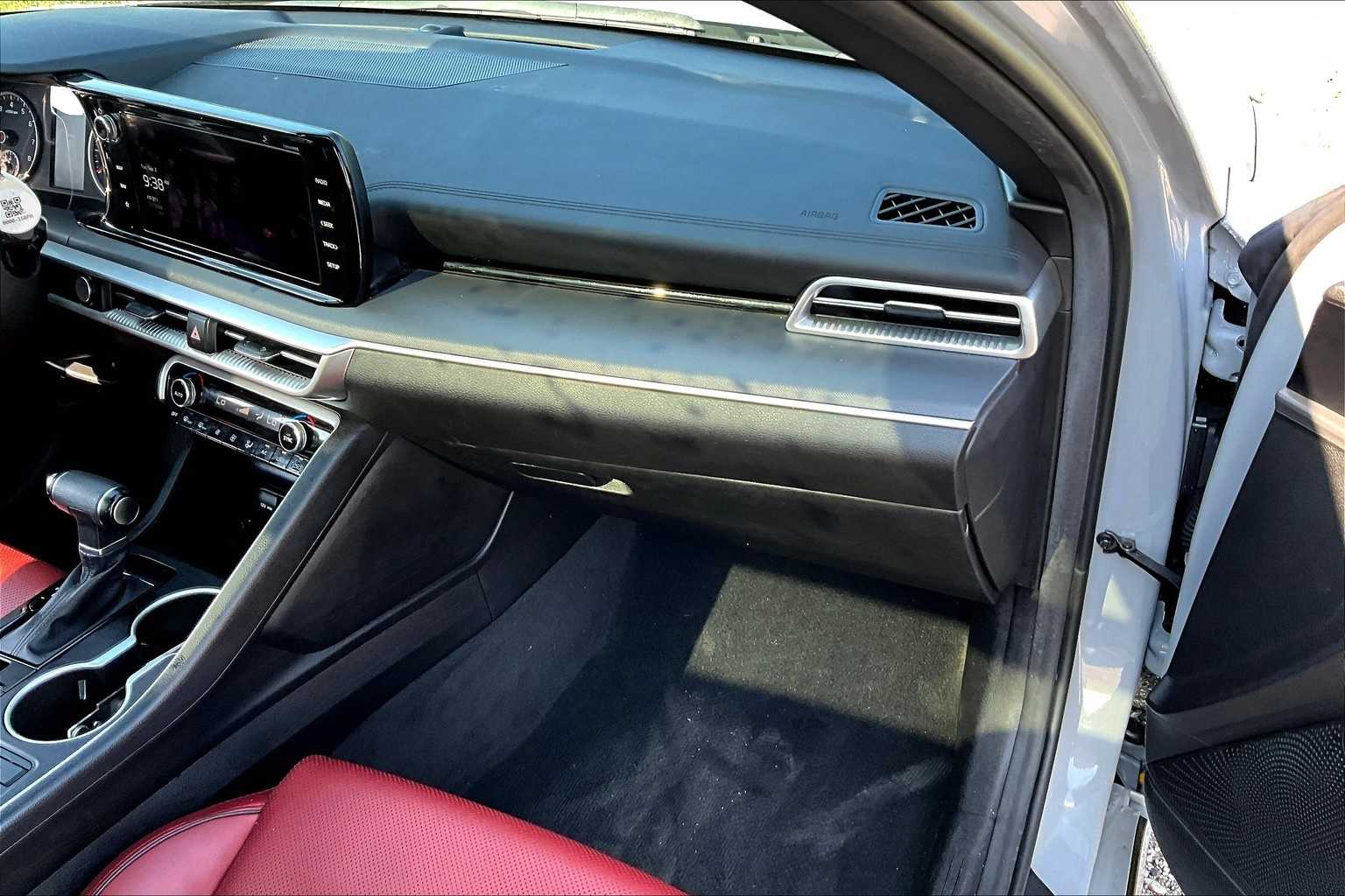 Thumbnail: 2023 Kia K5 - 15