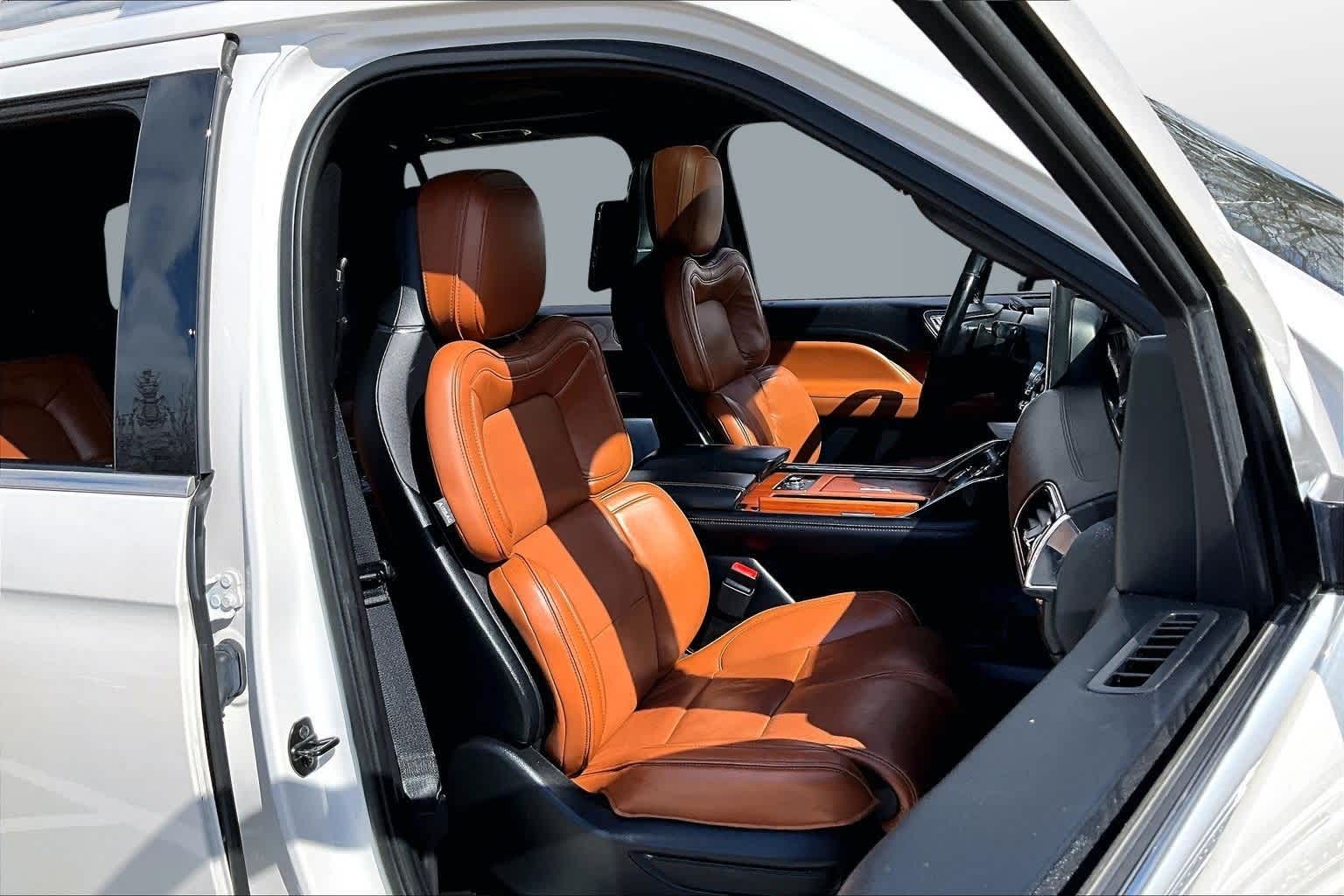 Thumbnail: 2018 Lincoln Navigator - 7