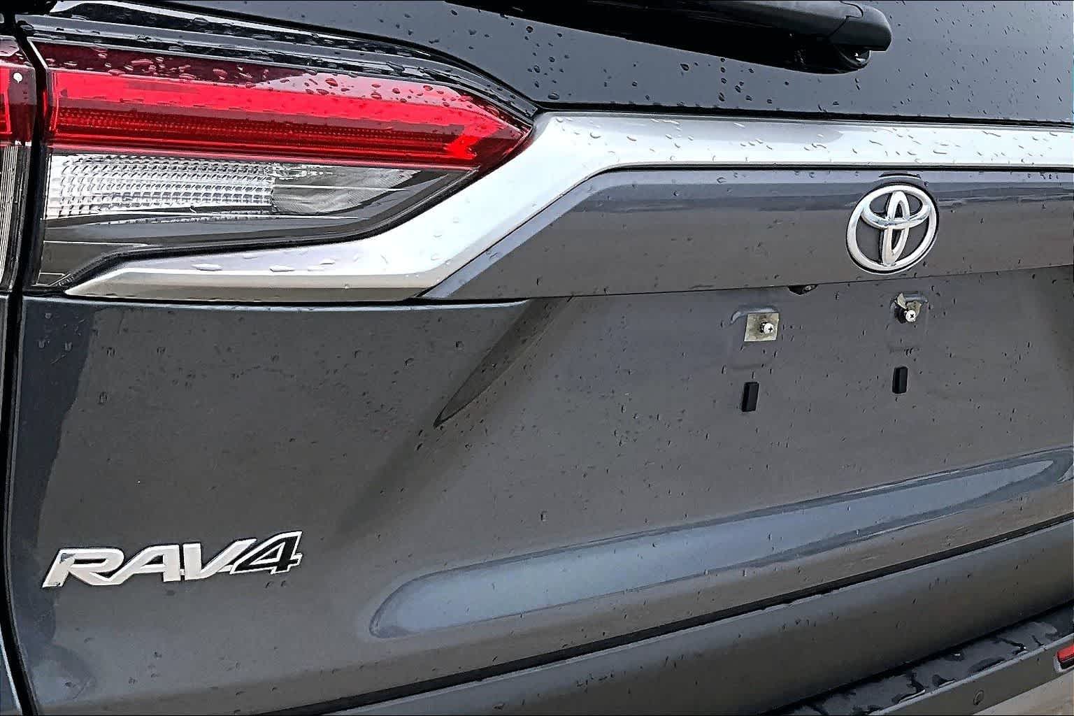 Thumbnail: 2019 Toyota RAV4 - 28