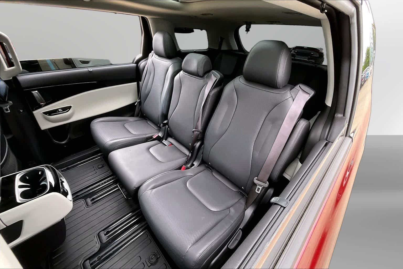 Thumbnail: 2024 Kia Carnival - 24