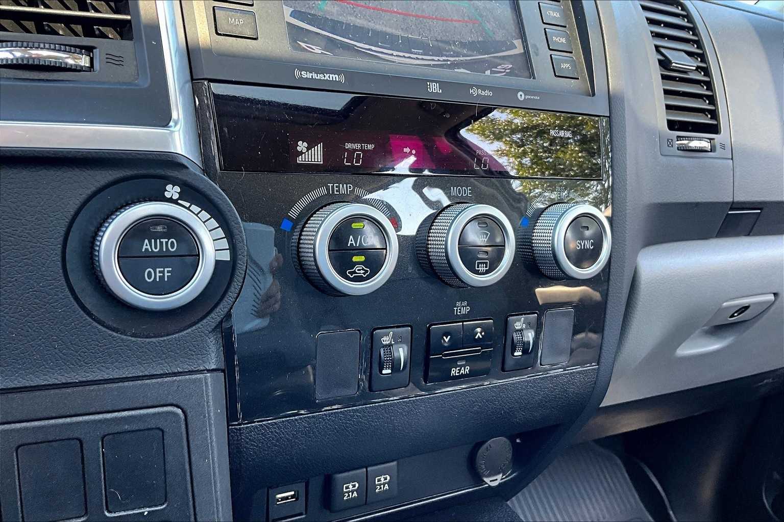 Thumbnail: 2020 Toyota Sequoia - 26