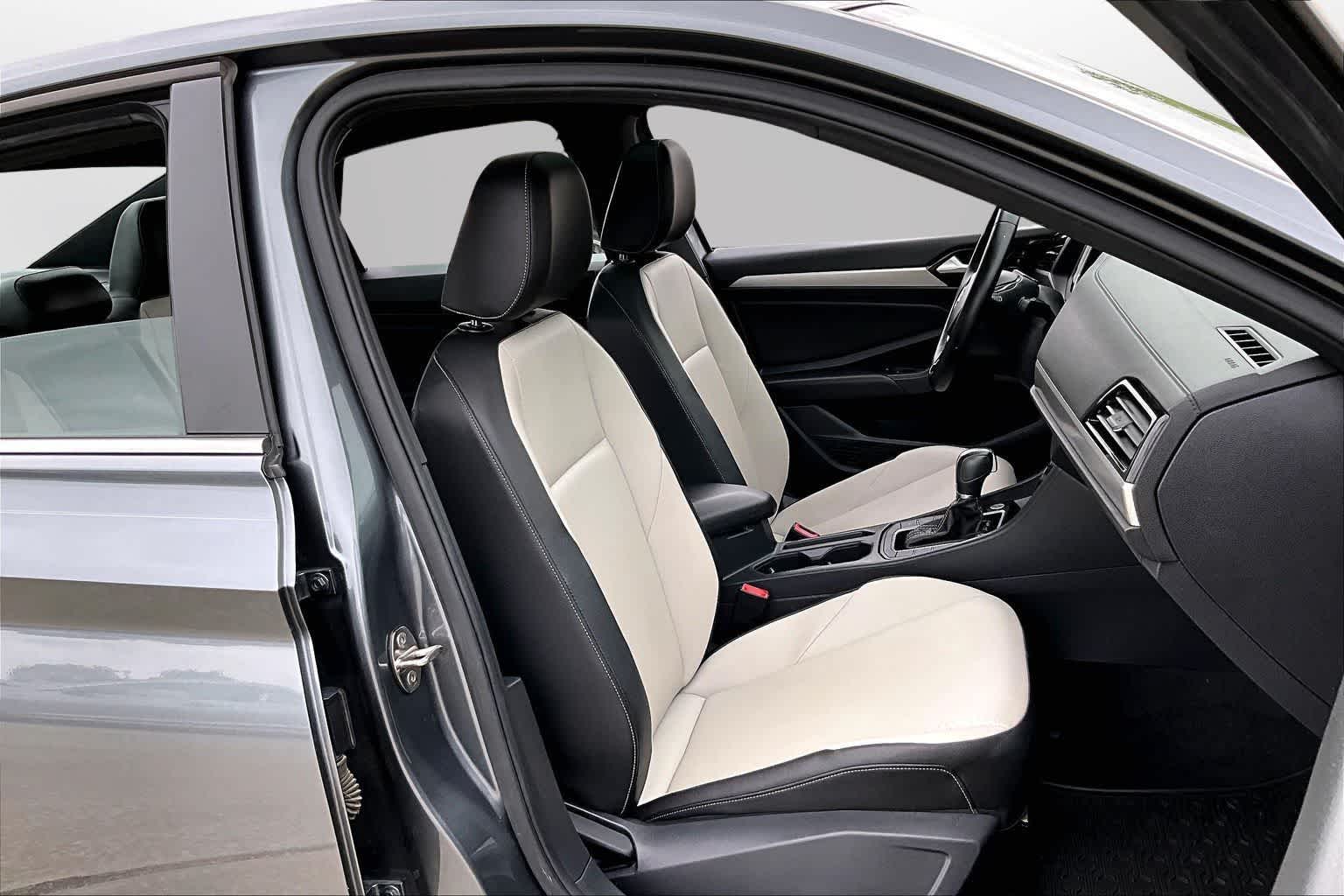 Thumbnail: 2019 Volkswagen Jetta - 7