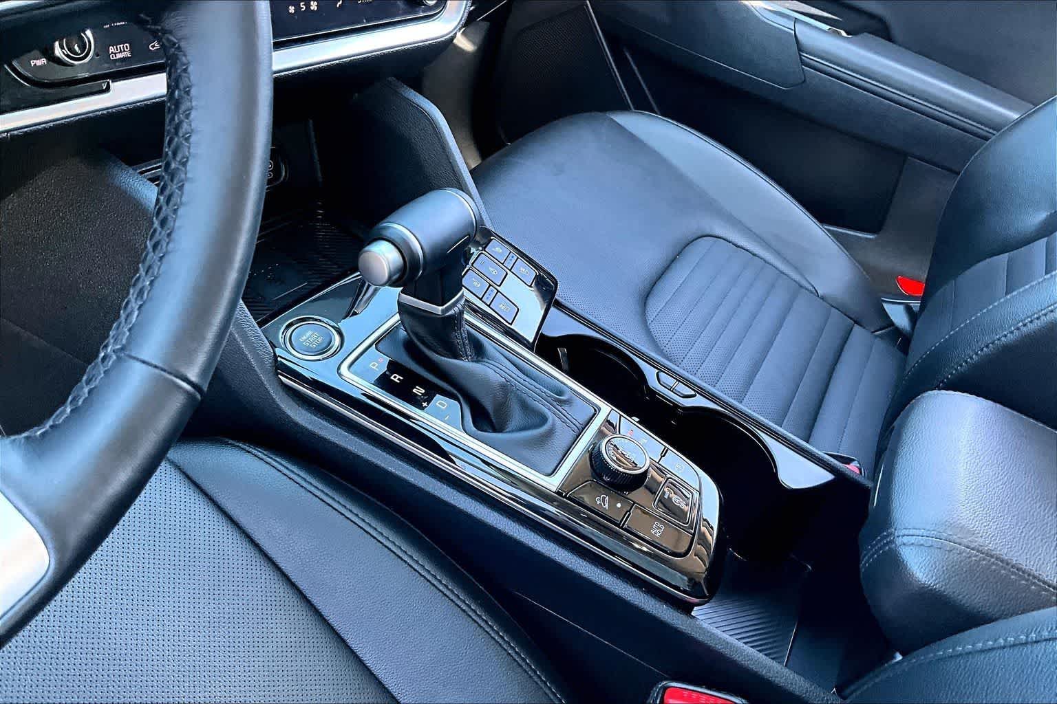 Thumbnail: 2025 Kia Sportage - 13