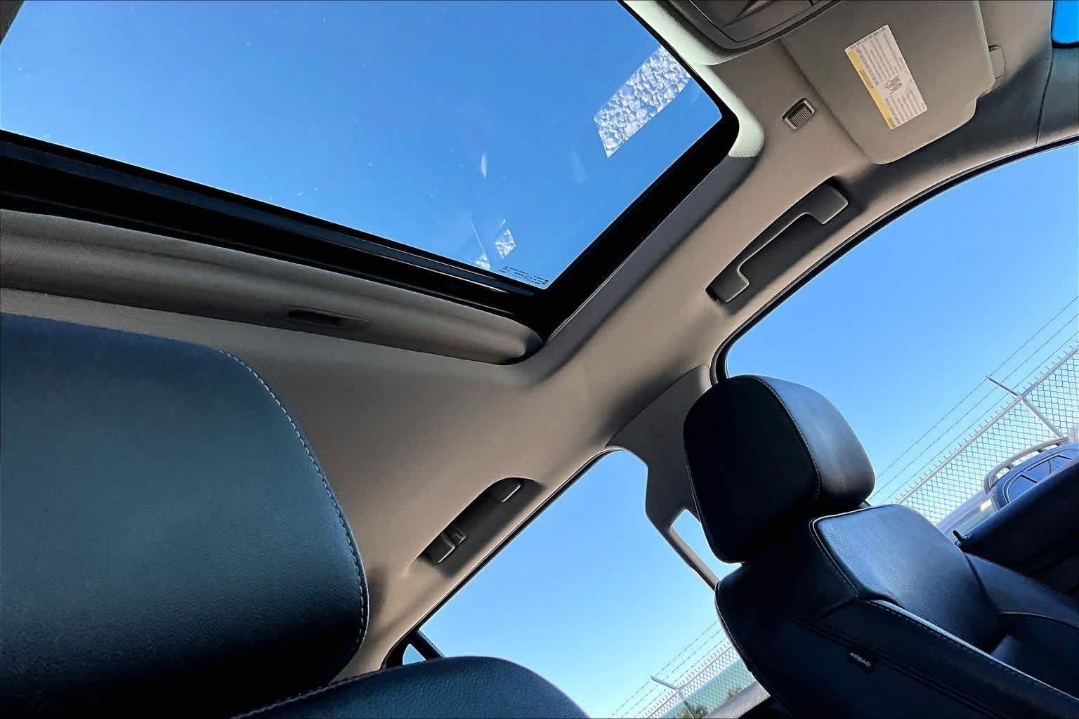 Thumbnail: 2016 Chevrolet Tahoe - 16