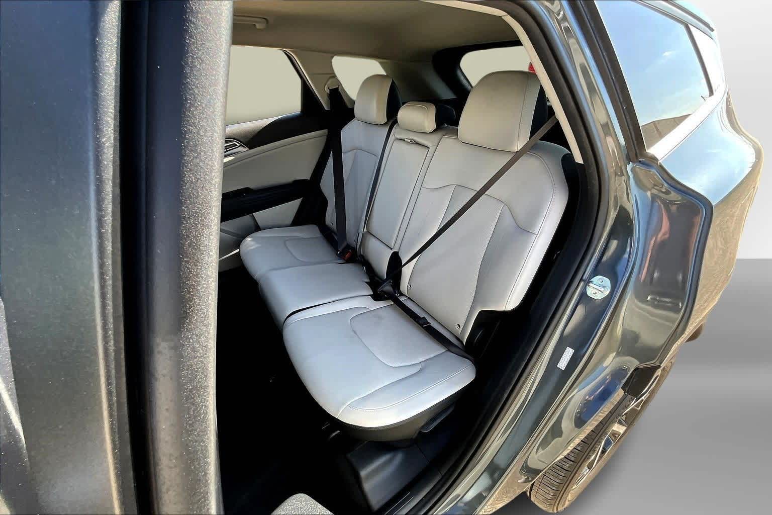 Thumbnail: 2023 Kia Sportage - 27