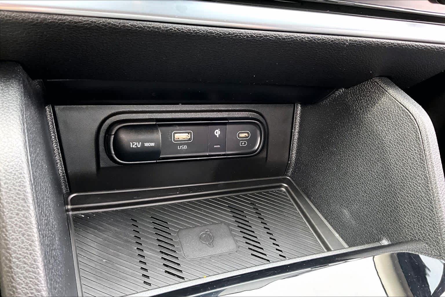 Thumbnail: 2023 Kia Sportage - 23