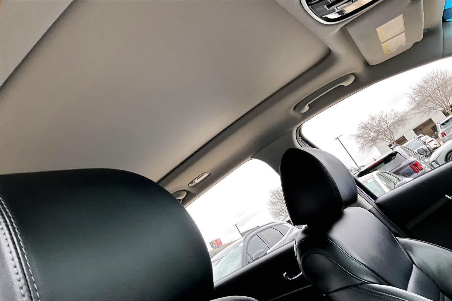 Thumbnail: 2020 Kia Sorento - 16