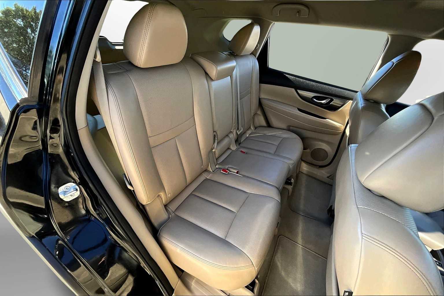 Thumbnail: 2014 Nissan Rogue - 28