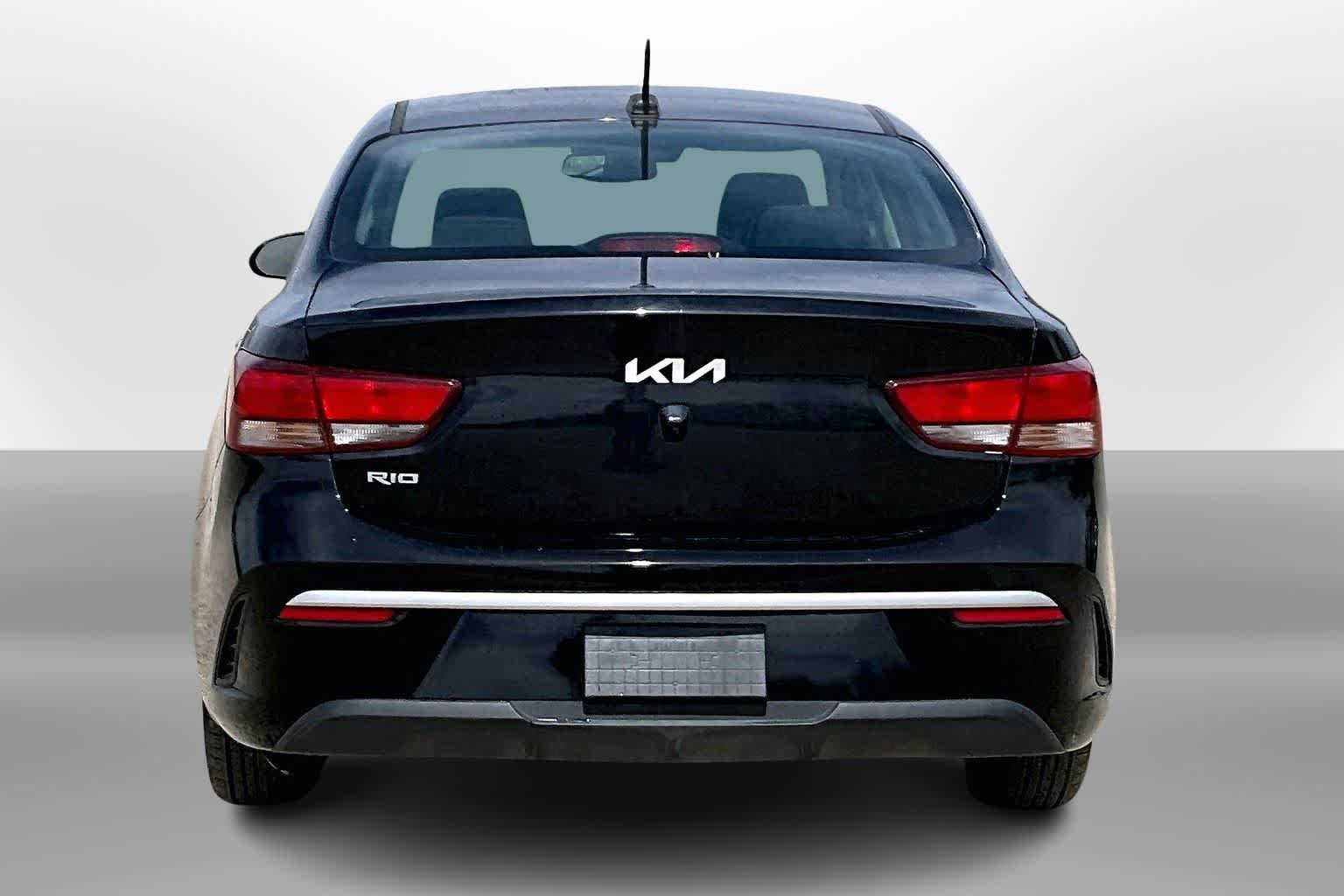 Thumbnail: 2023 Kia Rio - 4