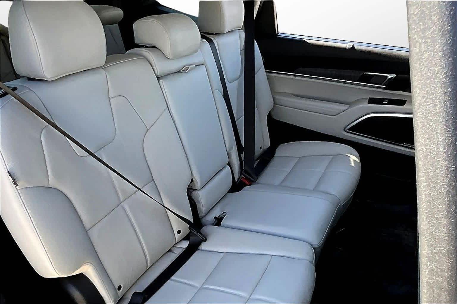 Thumbnail: 2024 Kia Telluride - 28