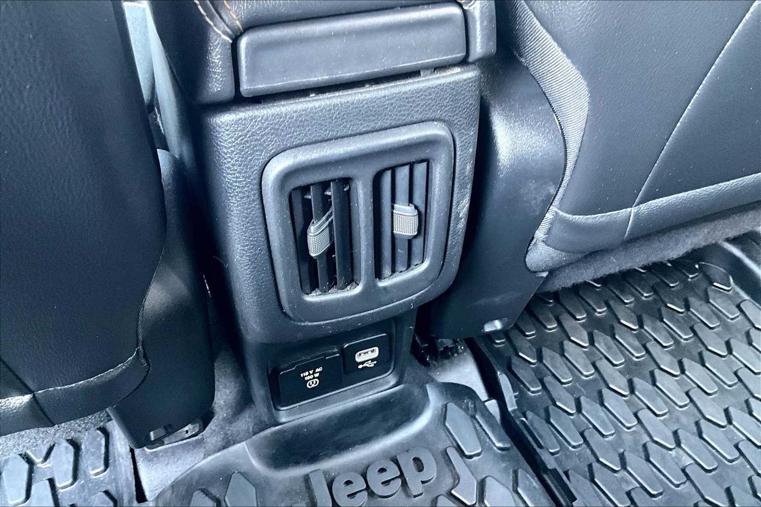 Thumbnail: 2018 Jeep Compass - 24