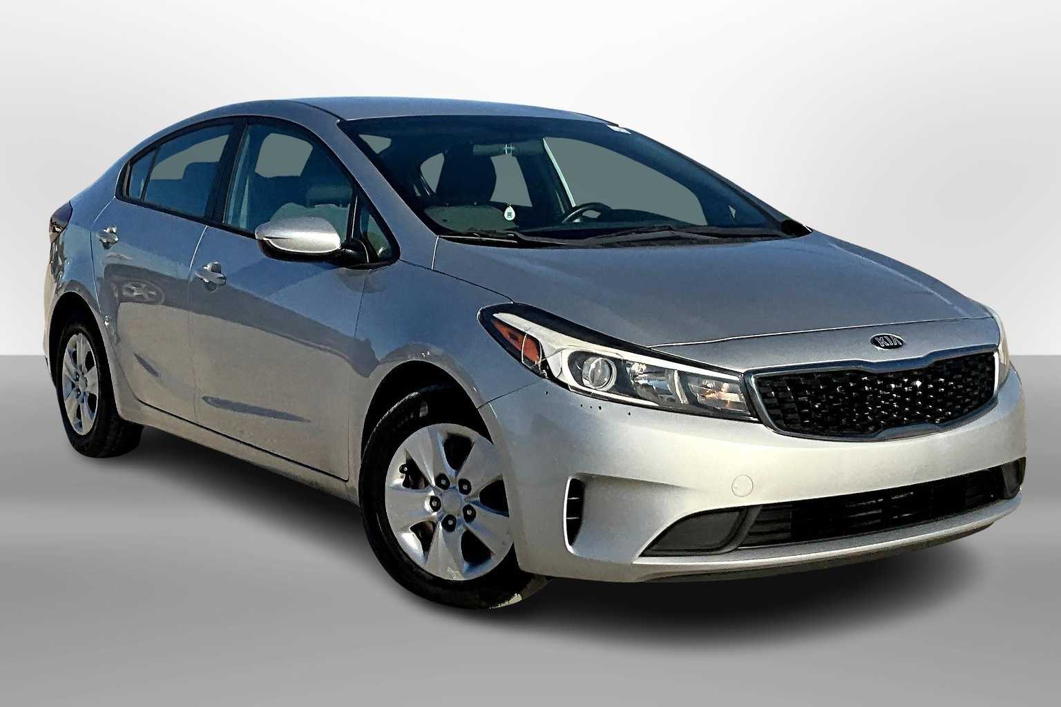 Thumbnail: 2018 Kia Forte - 10