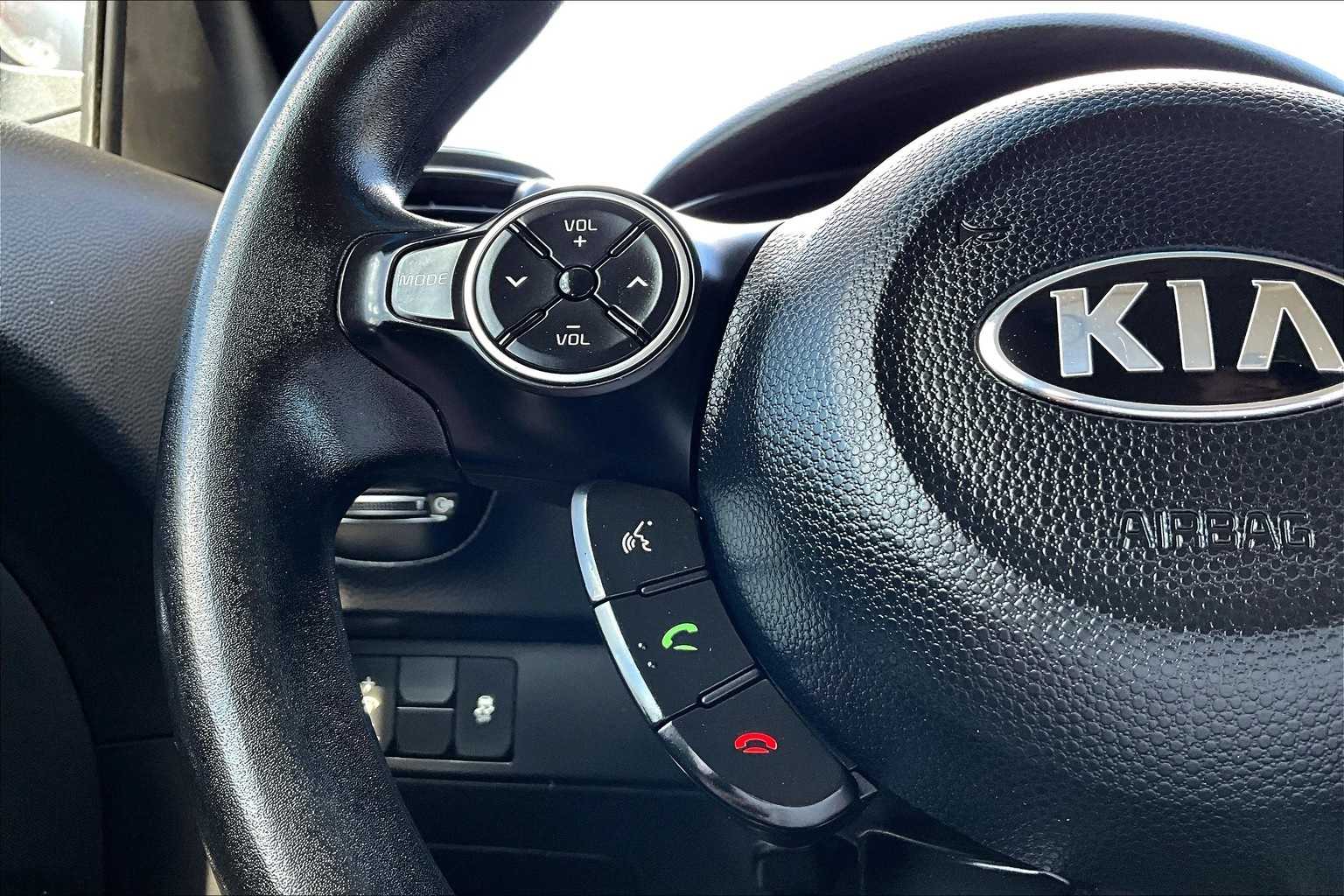 Thumbnail: 2019 Kia Soul - 19