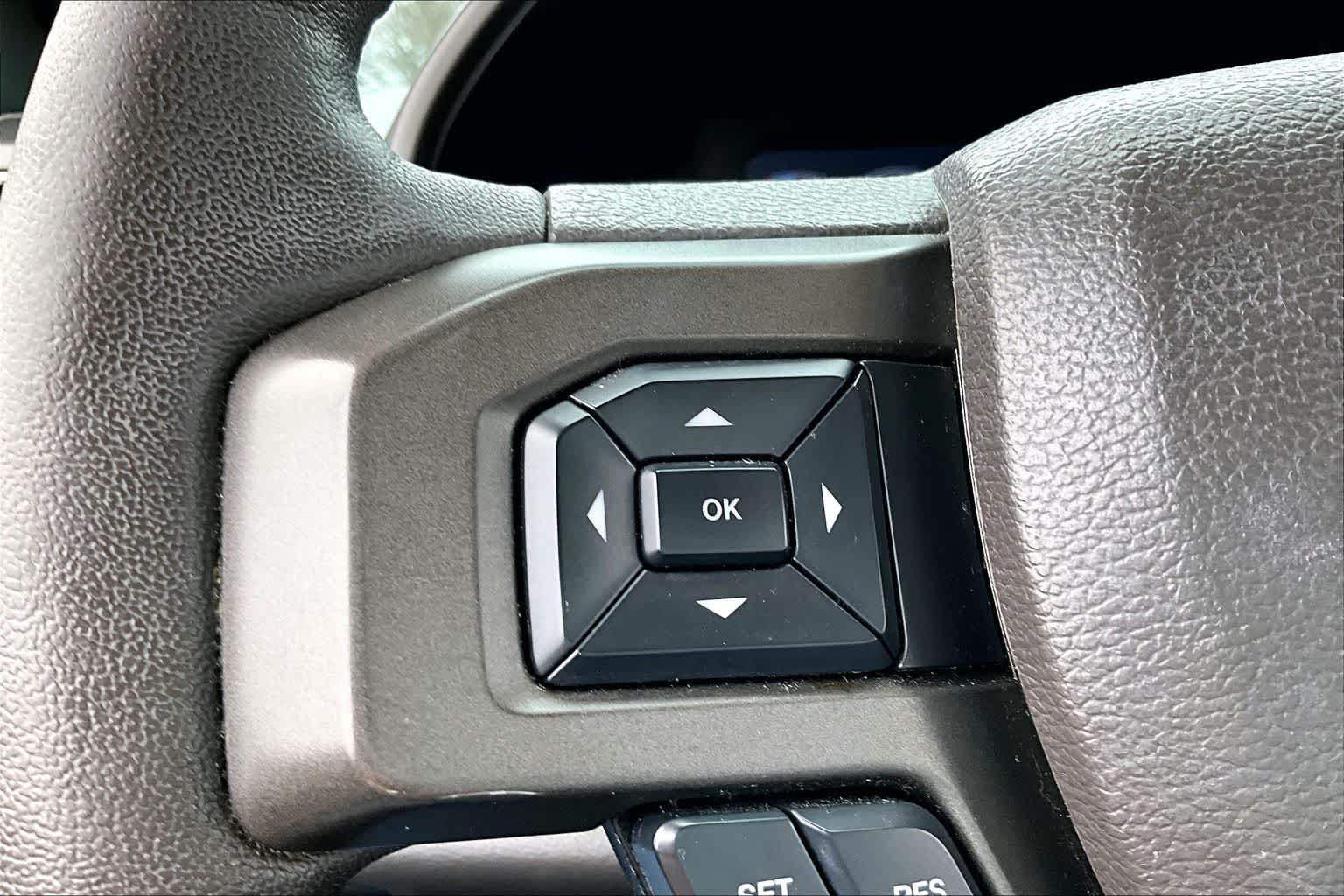 Thumbnail: 2019 Ford Expedition - 17