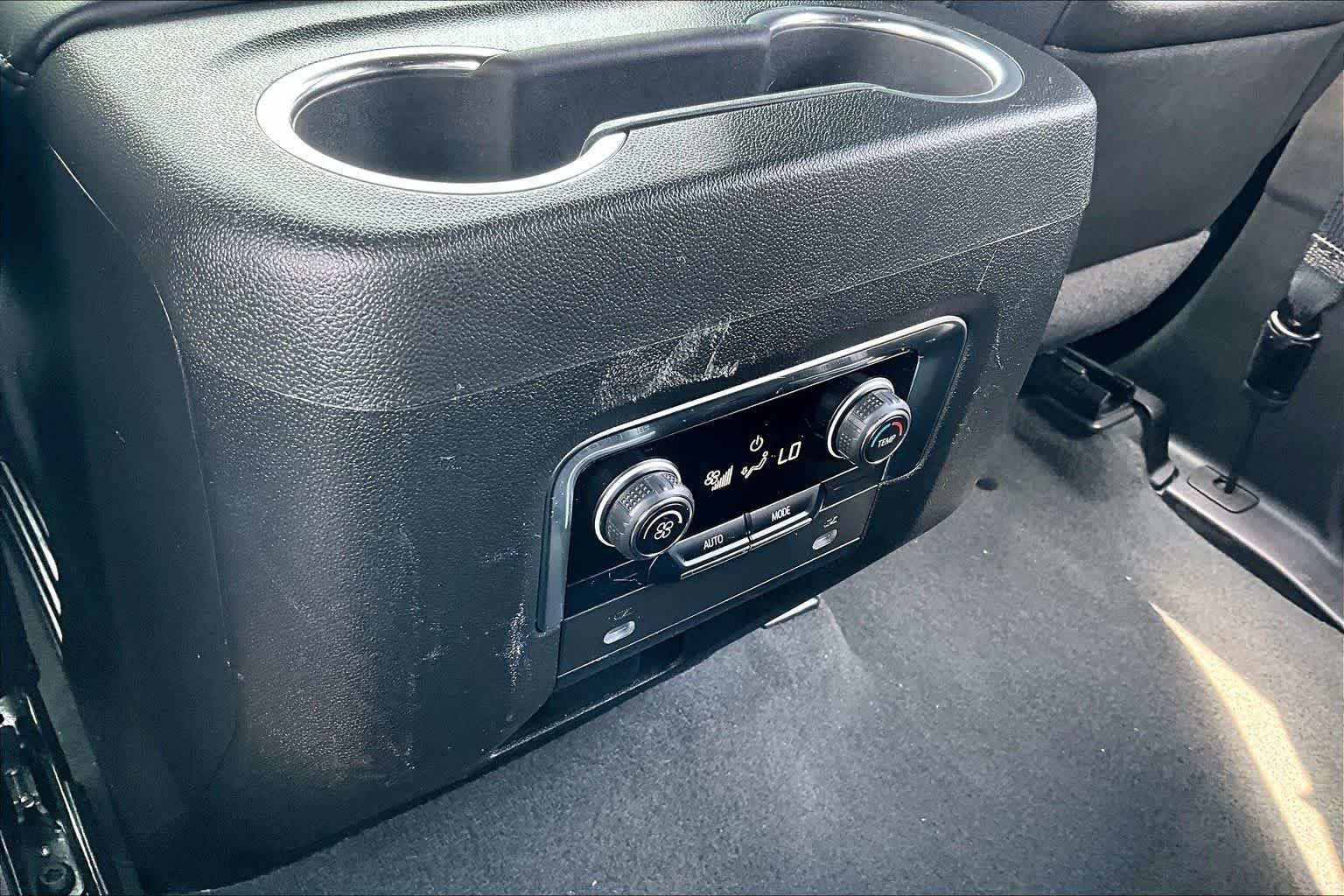 Thumbnail: 2021 Chevrolet Tahoe - 22