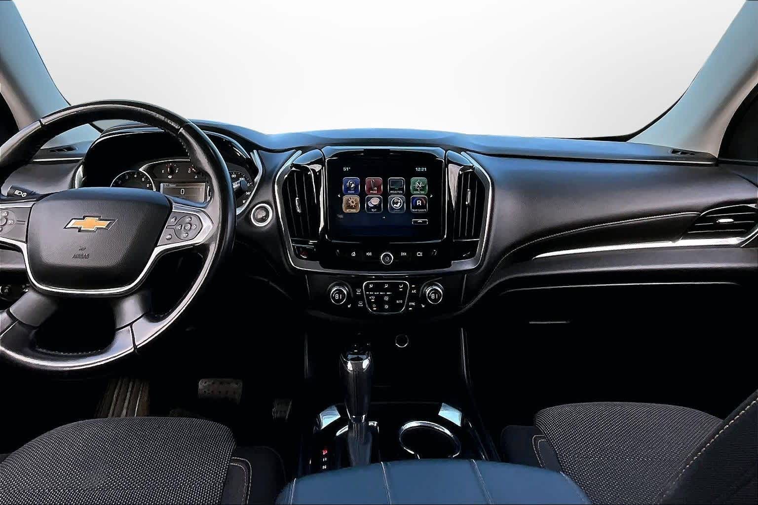 Thumbnail: 2018 Chevrolet Traverse - 14