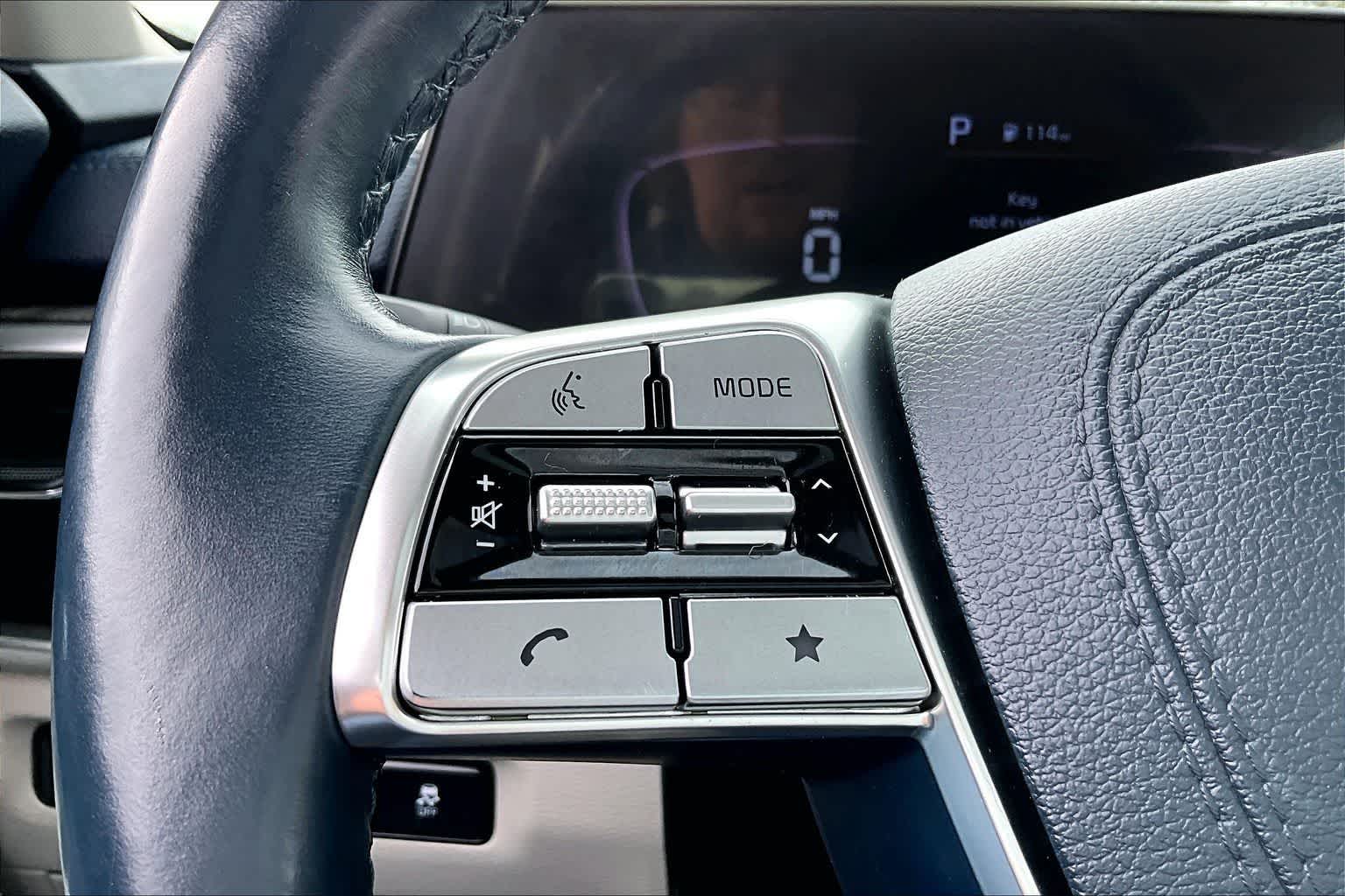 Thumbnail: 2023 Kia Telluride - 17