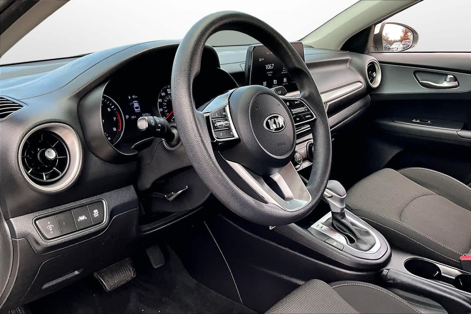 Thumbnail: 2021 Kia Forte - 12