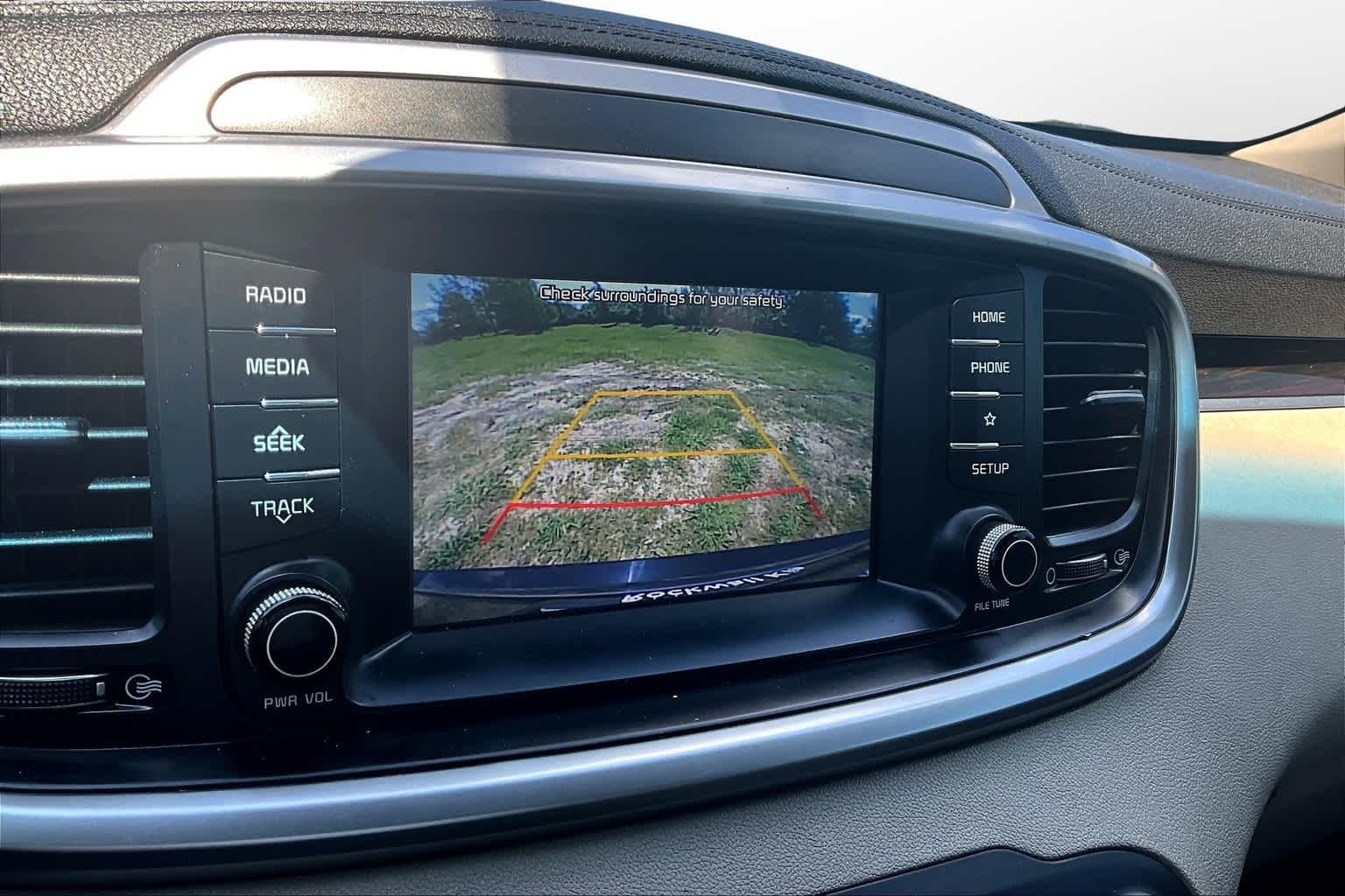 Thumbnail: 2020 Kia Sorento - 23