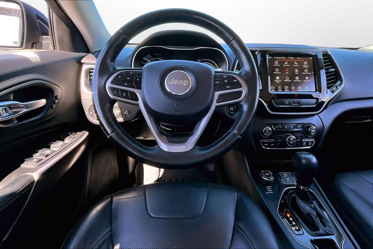 Thumbnail: 2019 Jeep Cherokee - 5