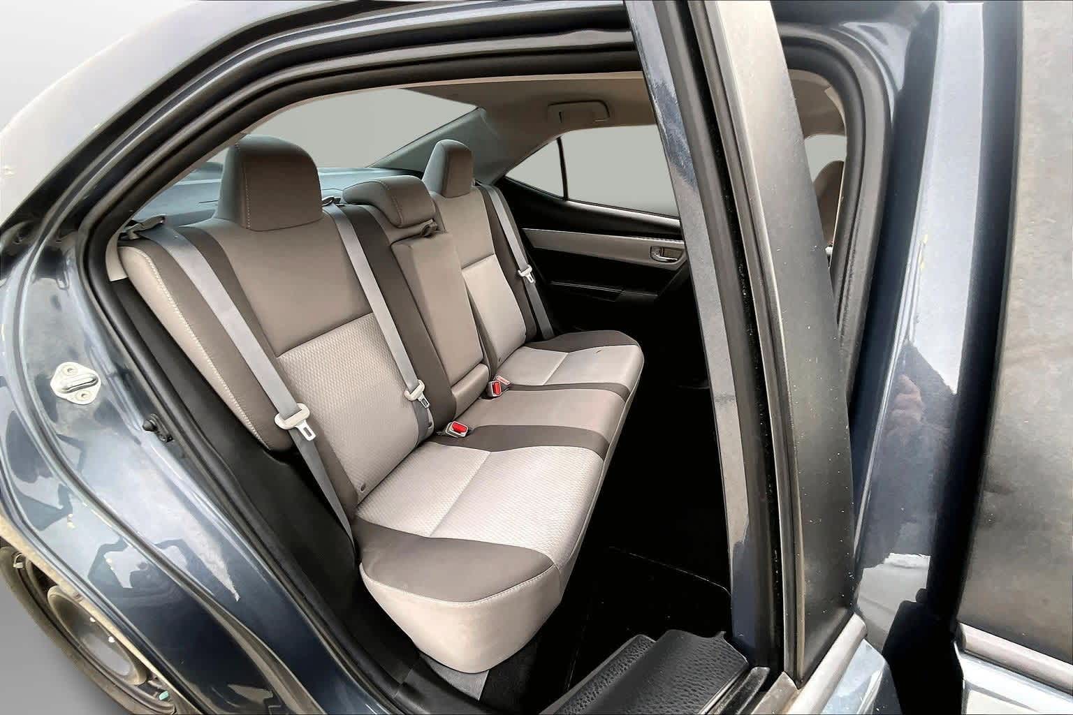 Thumbnail: 2018 Toyota Corolla - 28