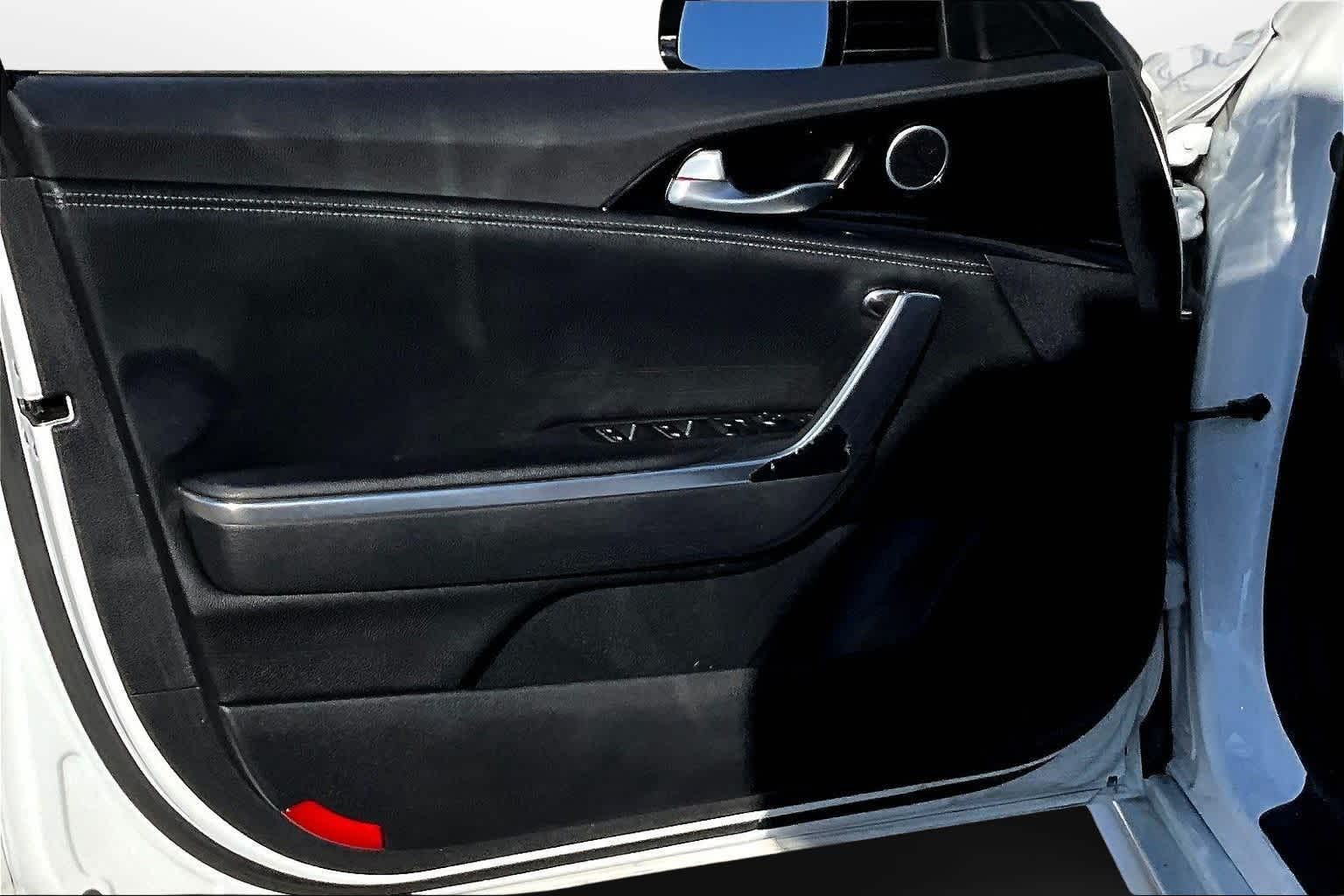 Thumbnail: 2022 Kia Stinger - 17