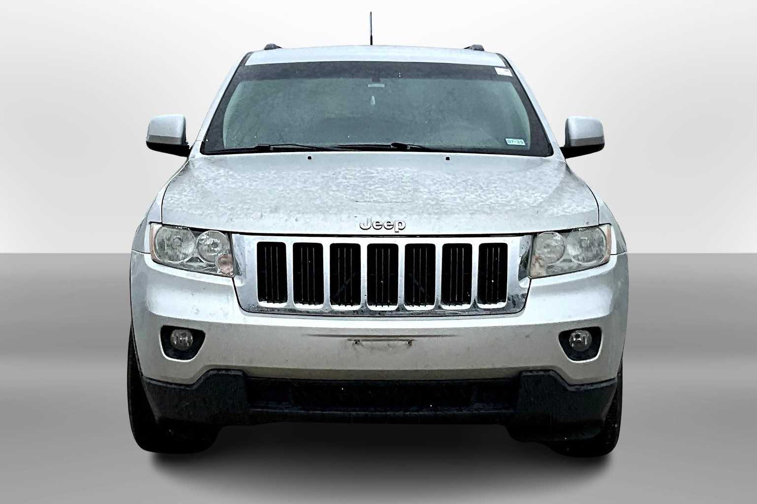 Thumbnail: 2011 Jeep Grand Cherokee - 3